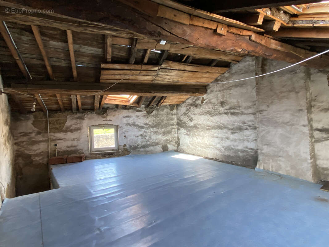 Maison à MARCILLY-D&#039;AZERGUES