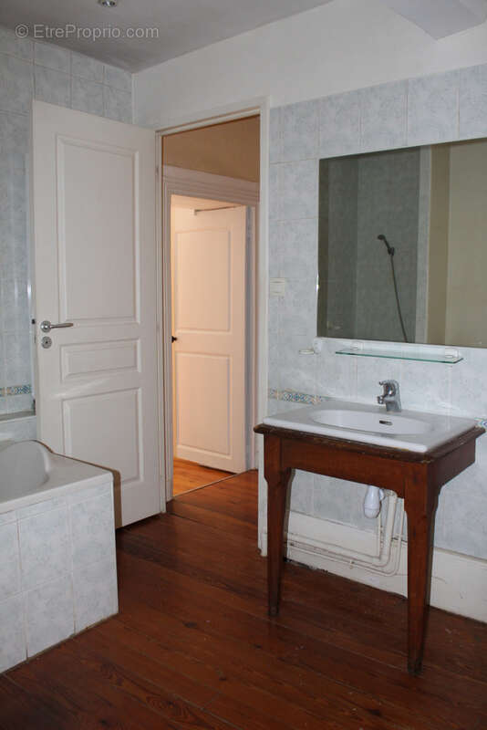 Maison à MARCILLY-D&#039;AZERGUES