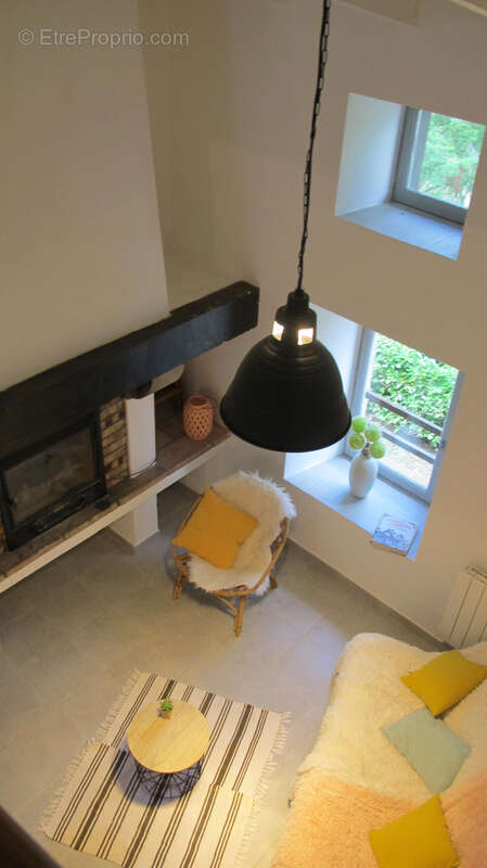 Maison à SAINT-SAUVEUR-DE-MONTAGUT