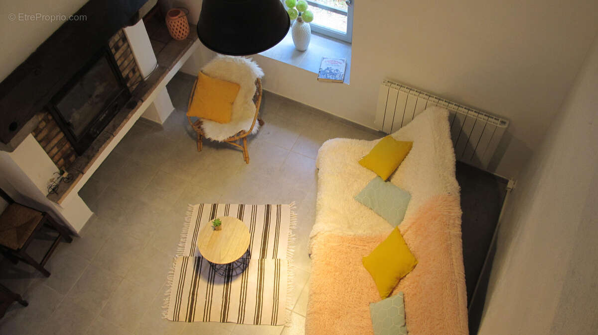 Maison à SAINT-SAUVEUR-DE-MONTAGUT