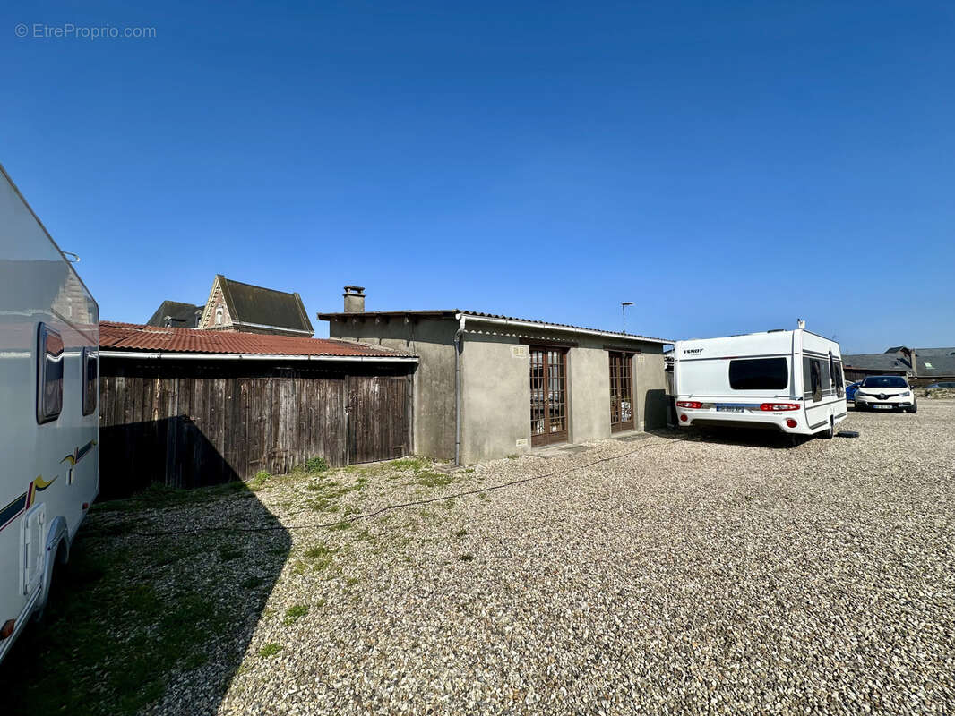 Terrain à SAINT-NICOLAS-D&#039;ALIERMONT