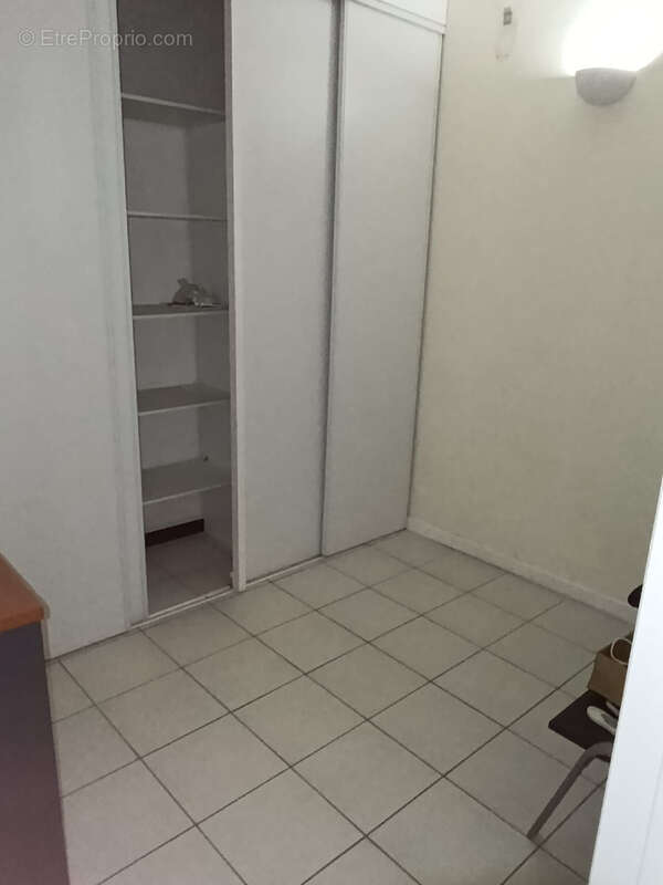 Commerce à LA TRINITE