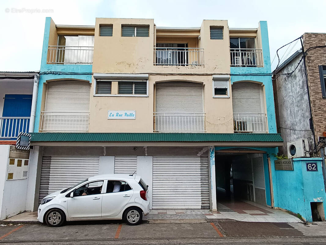 Commerce à LA TRINITE