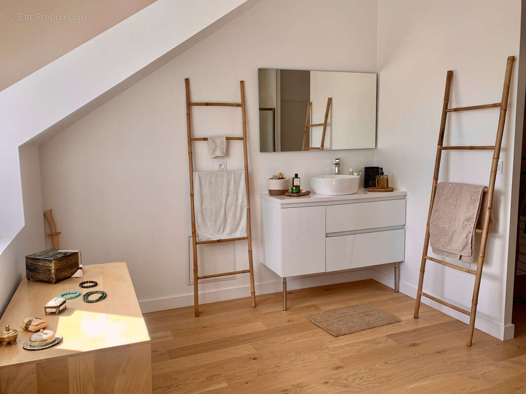 Maison à SAINT-MELOIR-DES-ONDES