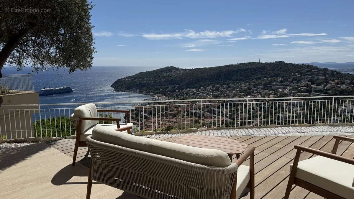 Appartement à VILLEFRANCHE-SUR-MER