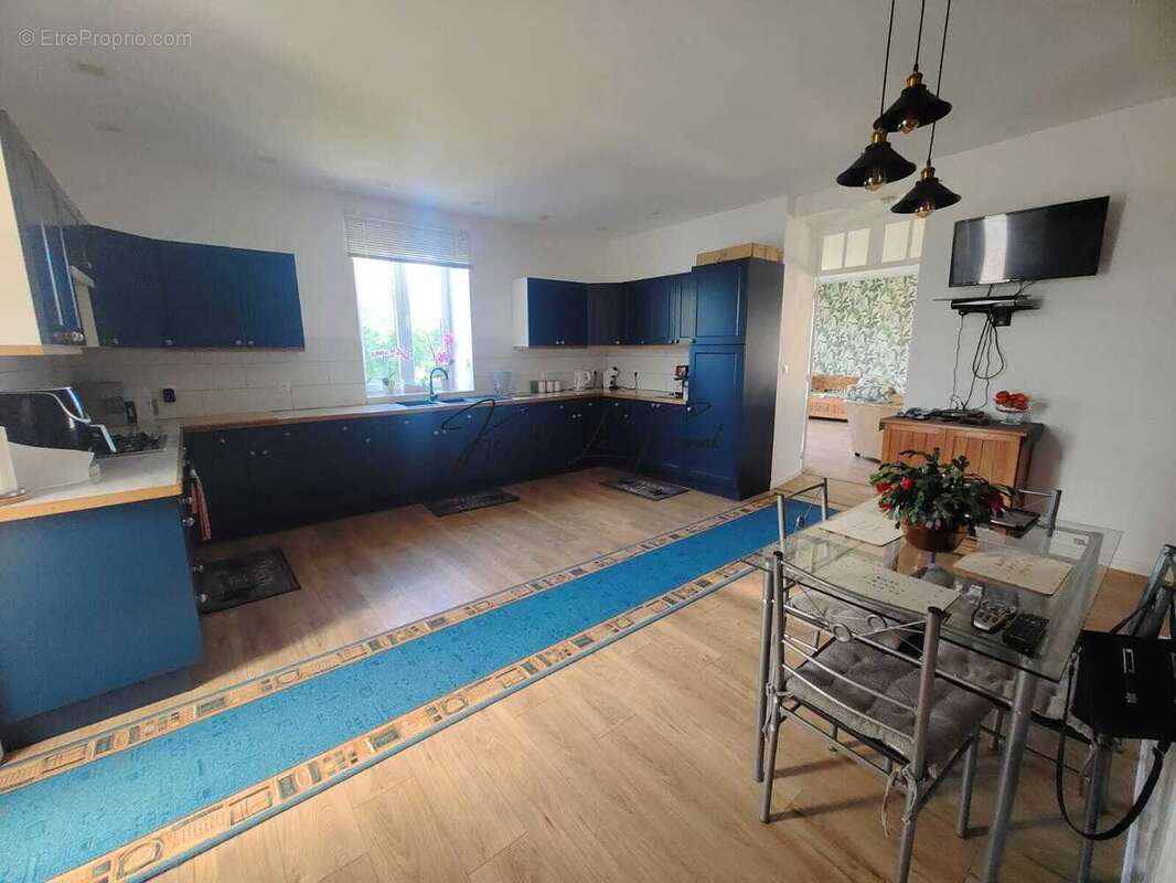 Maison à COULONGES-SUR-L&#039;AUTIZE