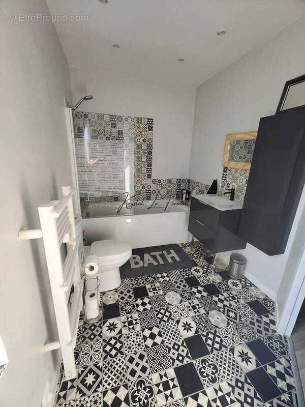 Maison à COULONGES-SUR-L&#039;AUTIZE