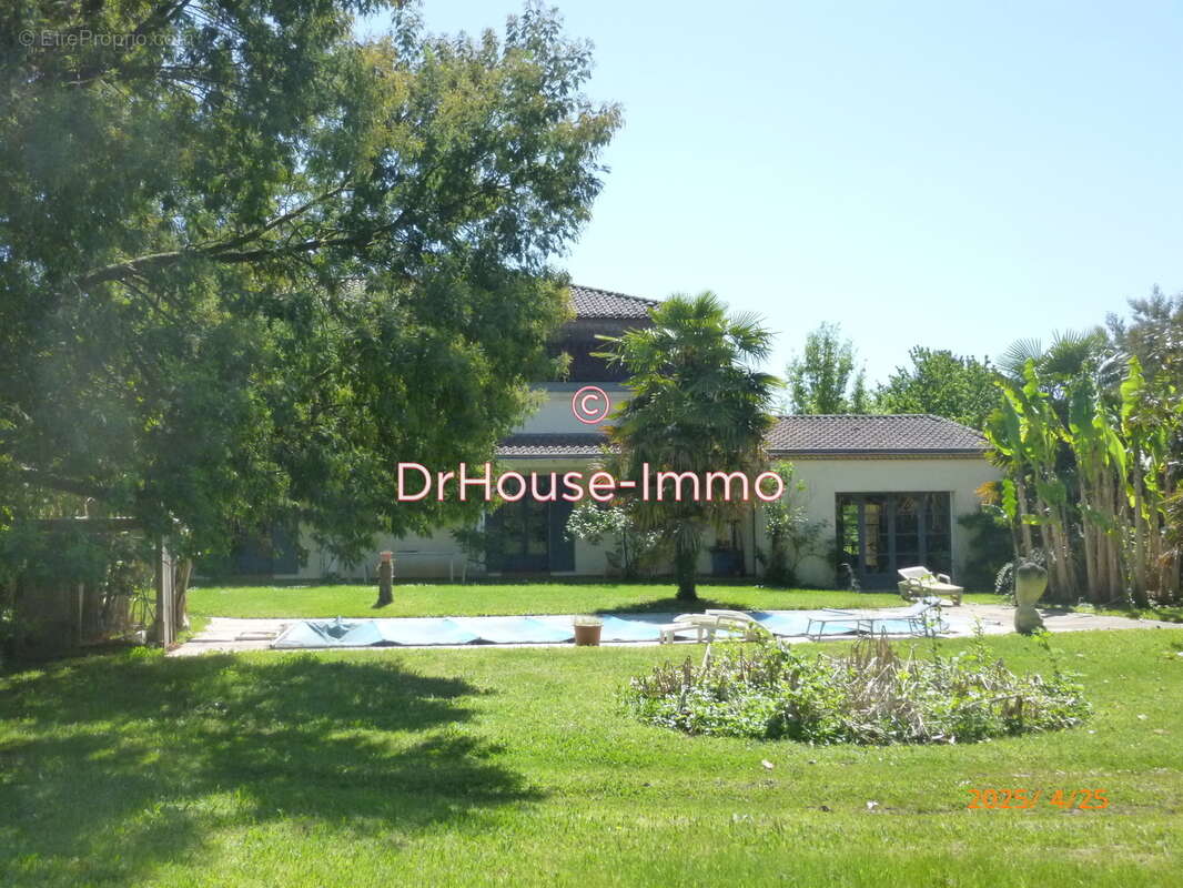 Maison à FAUGUEROLLES