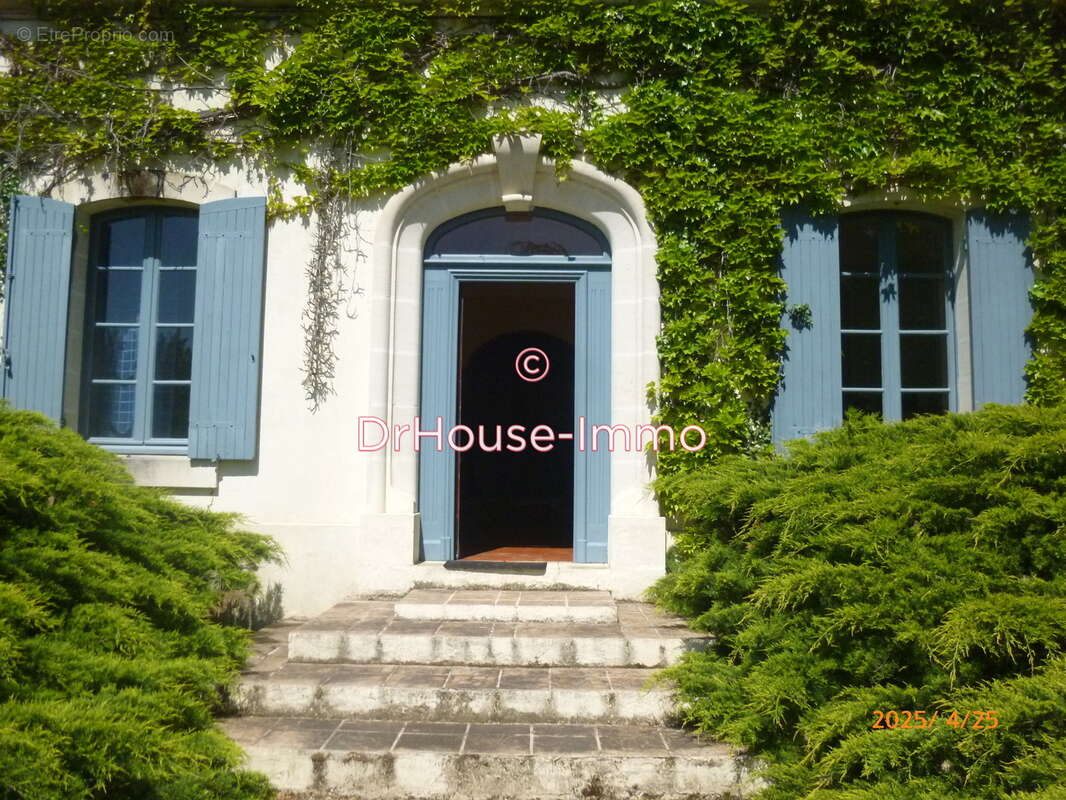 Maison à FAUGUEROLLES