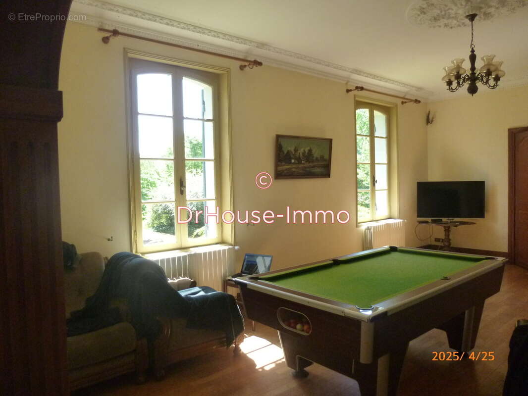 Maison à FAUGUEROLLES