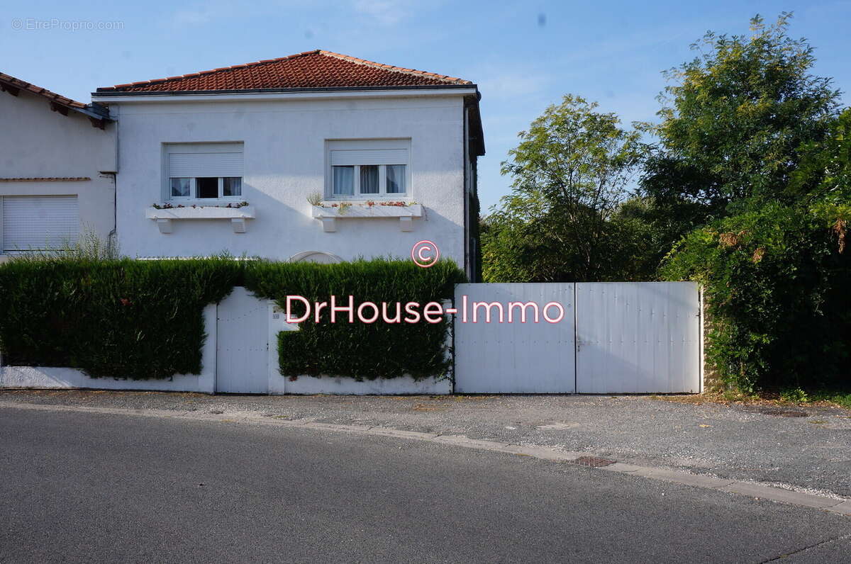 Maison à RAZAC-SUR-L&#039;ISLE