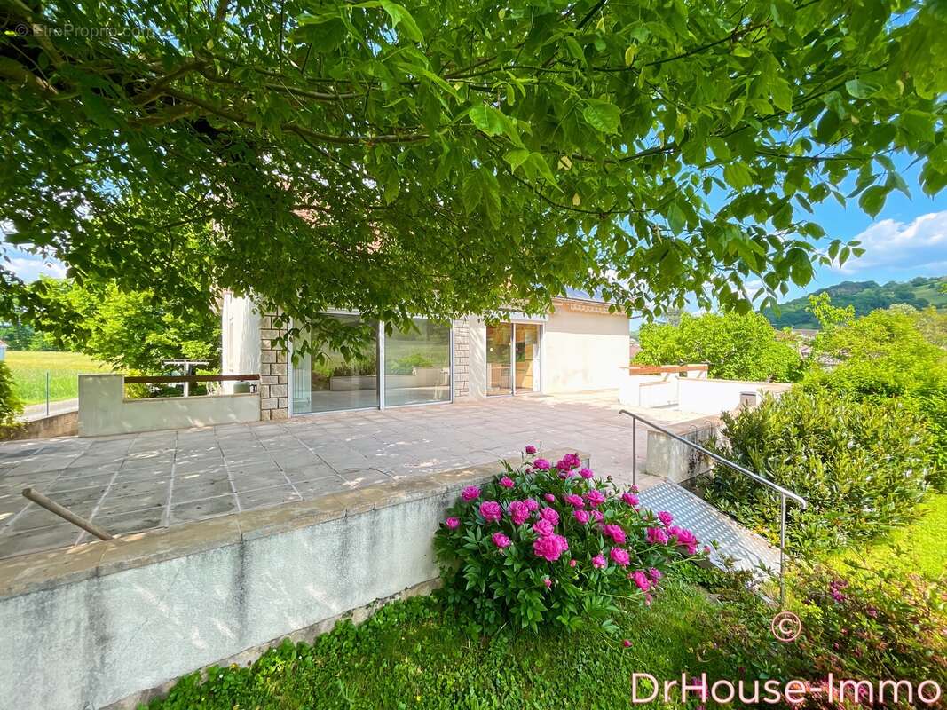 Maison à SAINT-CERE