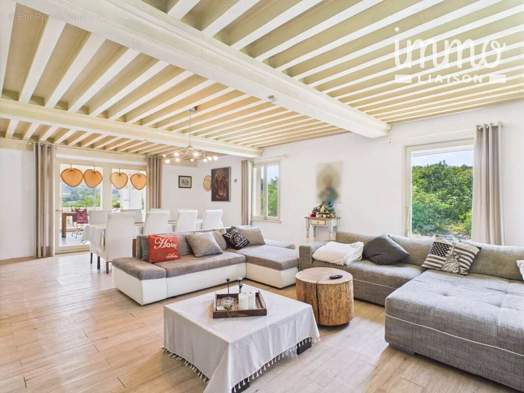 Maison à MOLIERES-SUR-CEZE