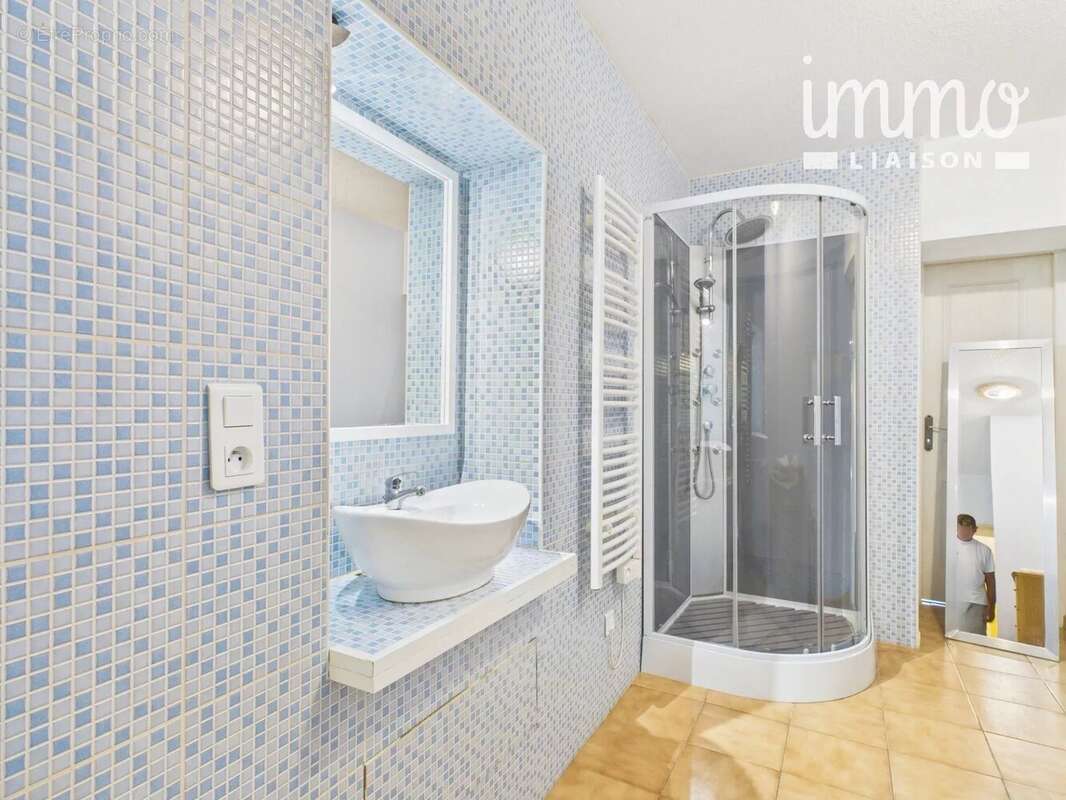 Maison à MOLIERES-SUR-CEZE