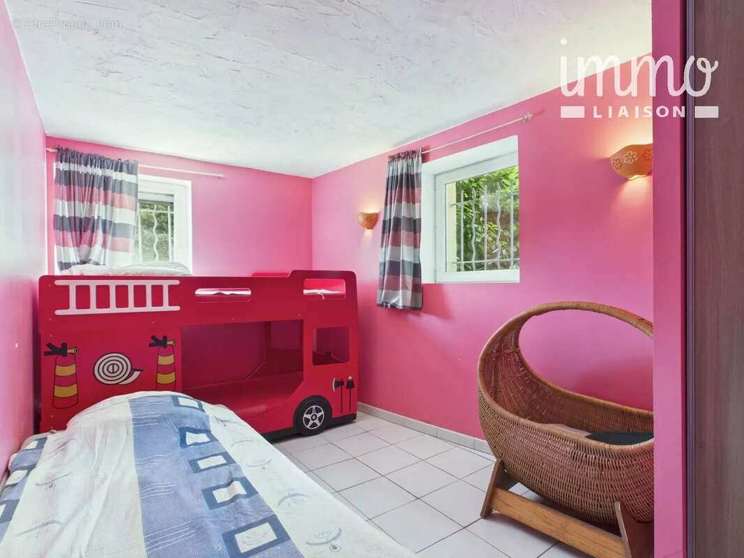 Maison à MOLIERES-SUR-CEZE