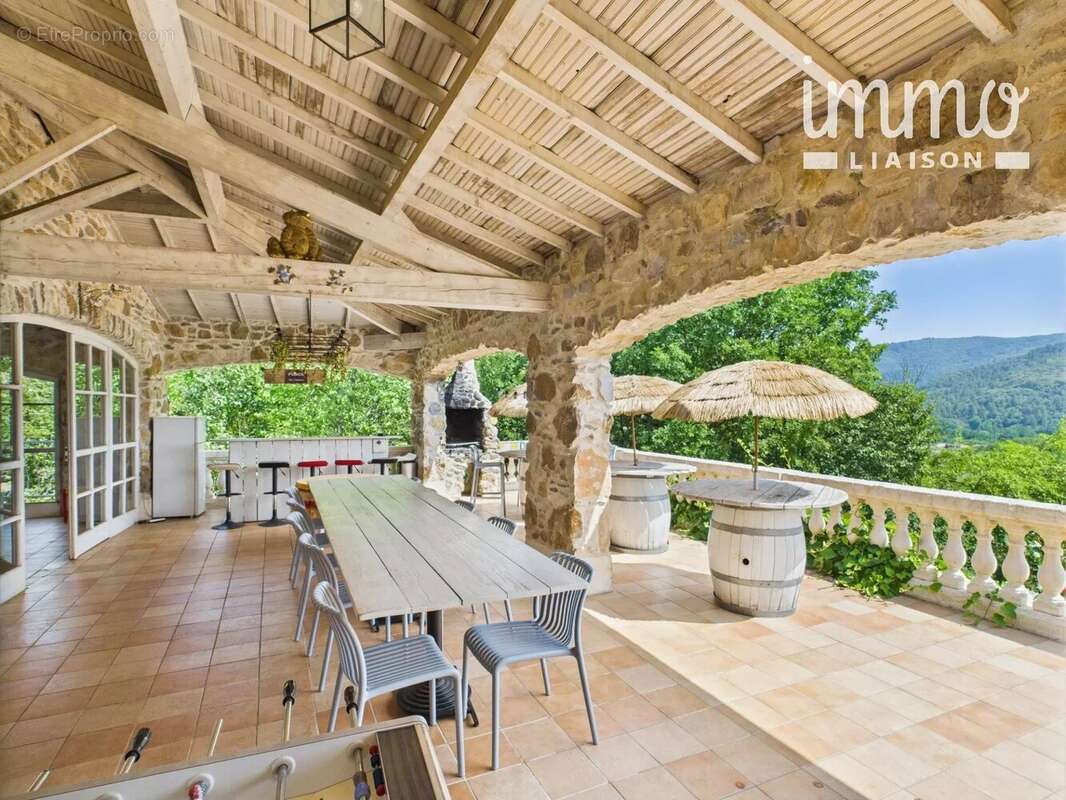 Maison à MOLIERES-SUR-CEZE