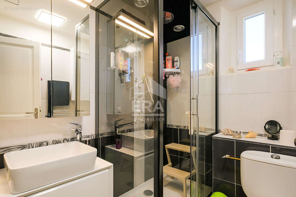 Appartement à MALLEMORT