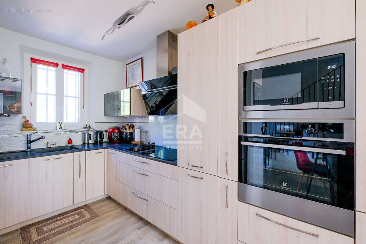 Appartement à MALLEMORT