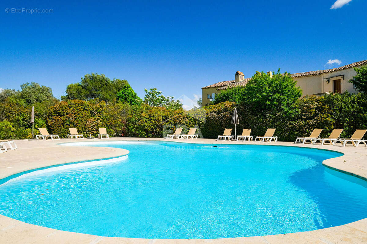 Appartement à MALLEMORT