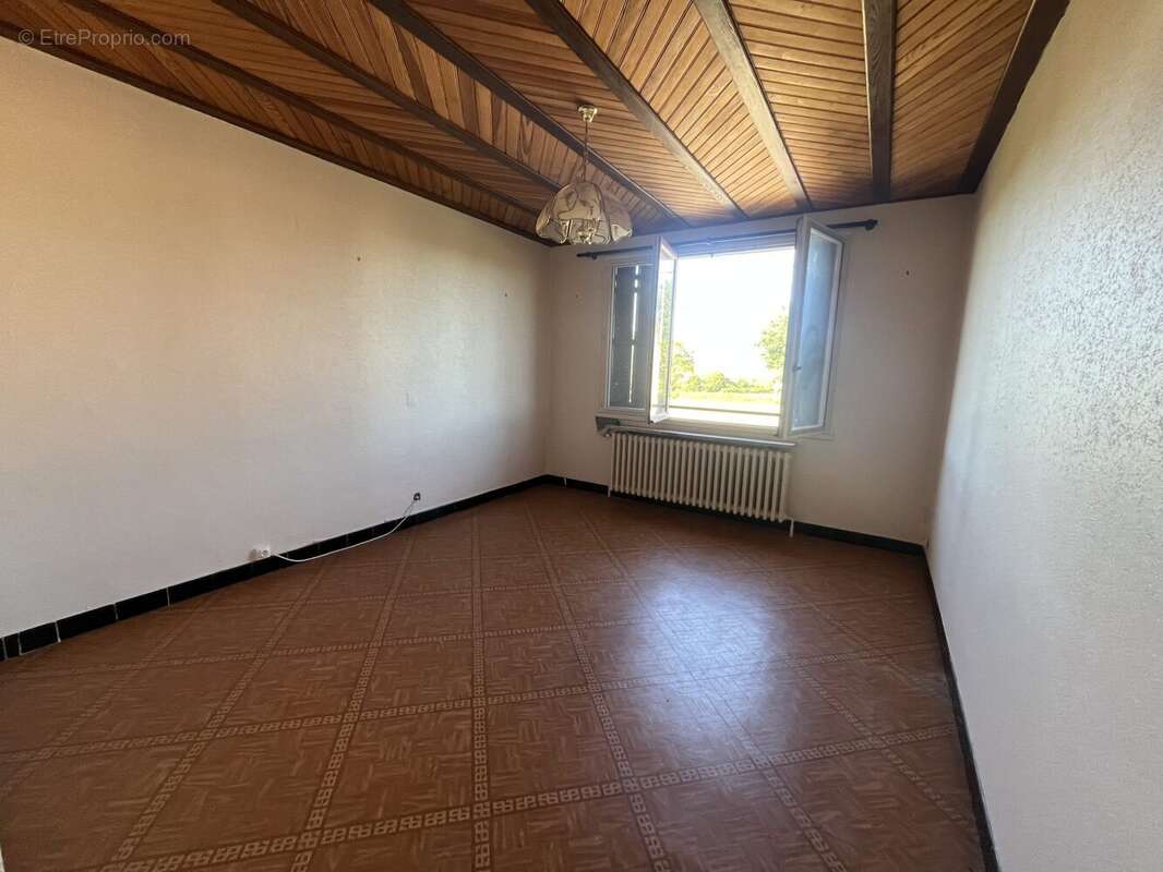 Maison à SAINT-ELOY-LES-MINES