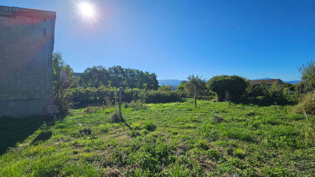 Maison à SAINT-GENIX-SUR-GUIERS