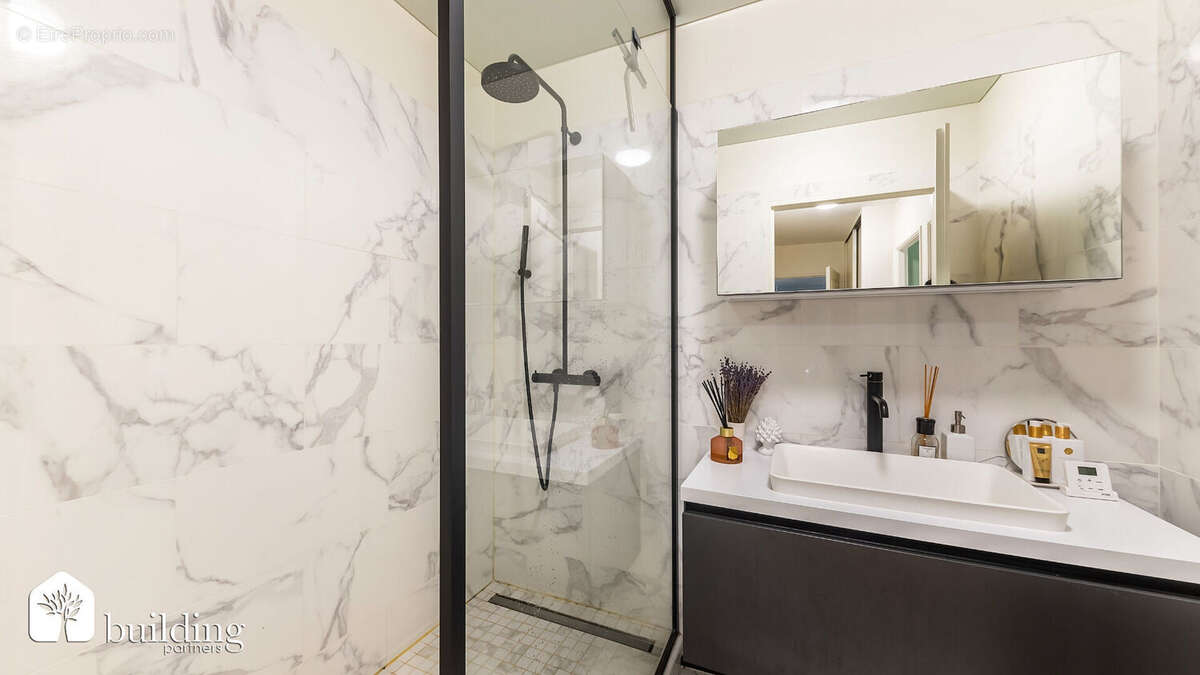 Appartement à LEVALLOIS-PERRET