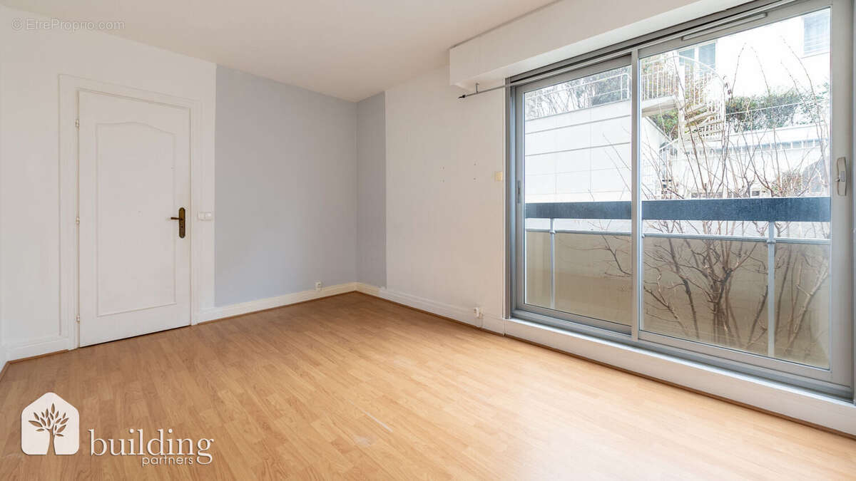 Appartement à LEVALLOIS-PERRET