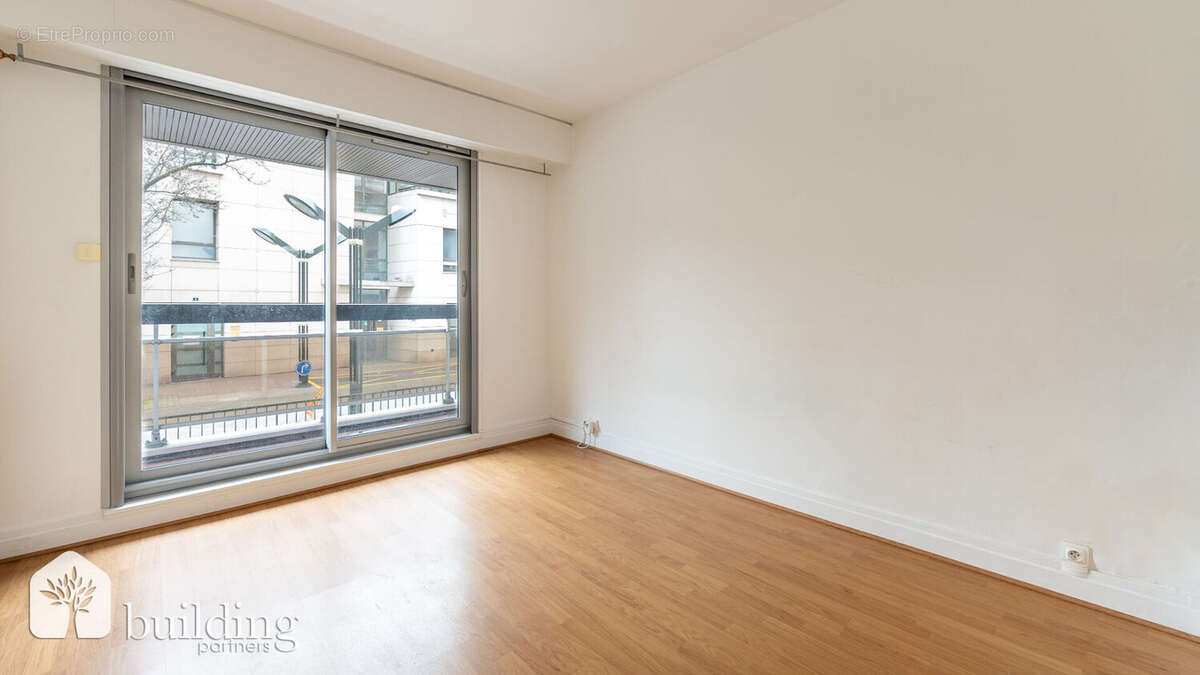 Appartement à LEVALLOIS-PERRET