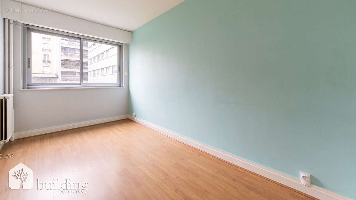 Appartement à LEVALLOIS-PERRET