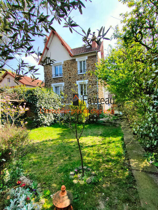 Maison à L&#039;HAY-LES-ROSES