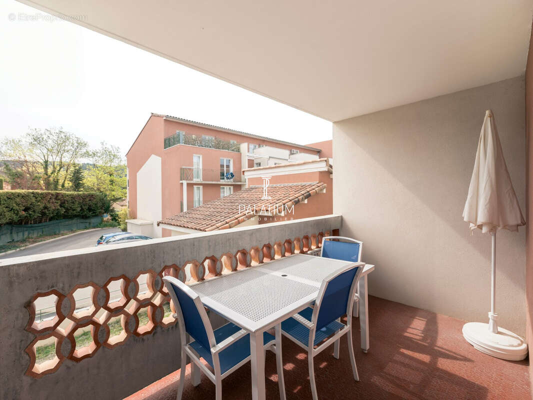 Appartement à GREOUX-LES-BAINS