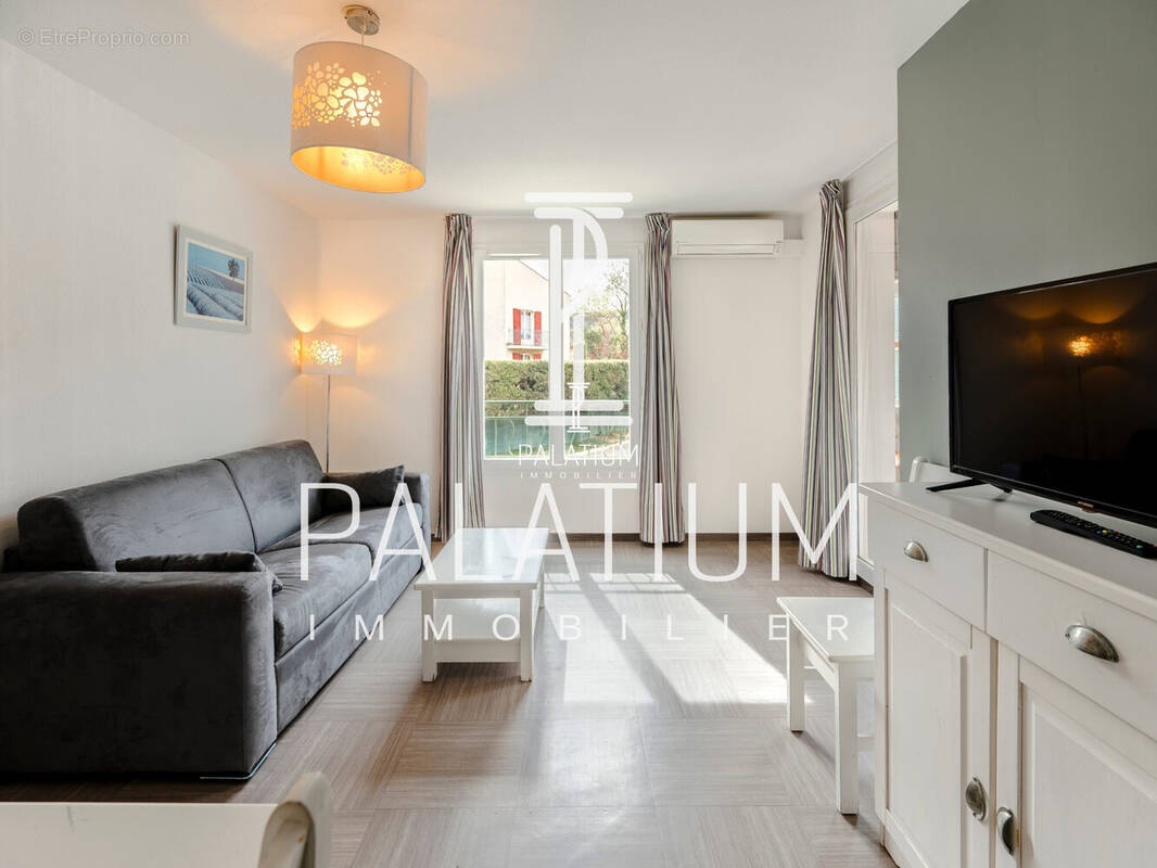 Appartement à GREOUX-LES-BAINS