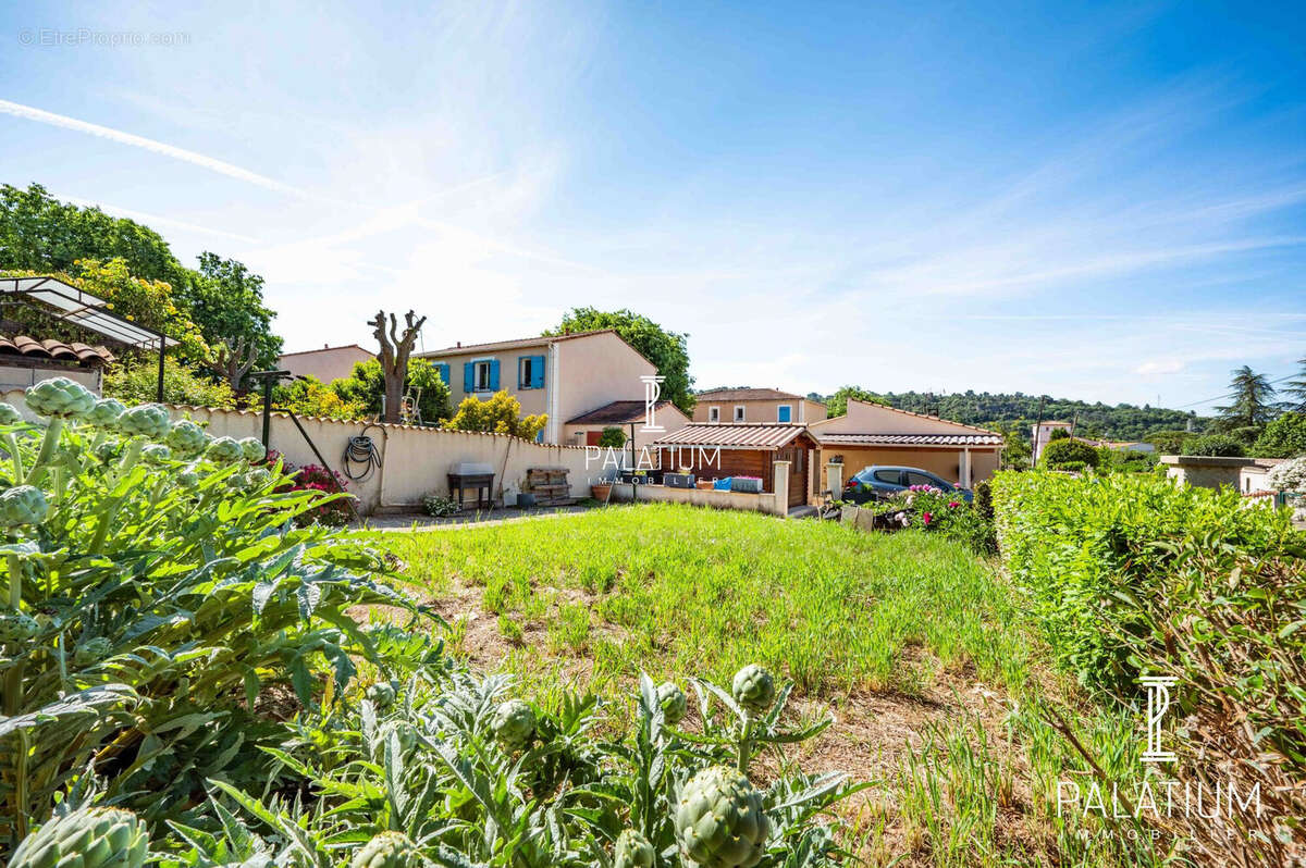 Maison à VINON-SUR-VERDON