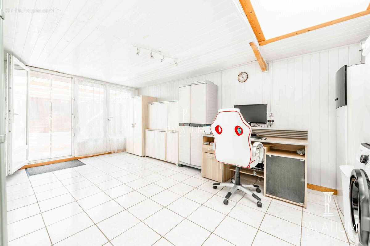 Maison à VINON-SUR-VERDON