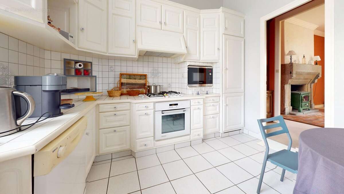 Maison à SAINT-HILAIRE-DU-HARCOUET