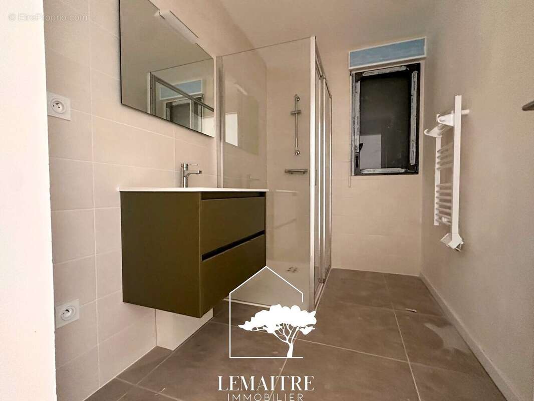 Appartement à LES MATHES