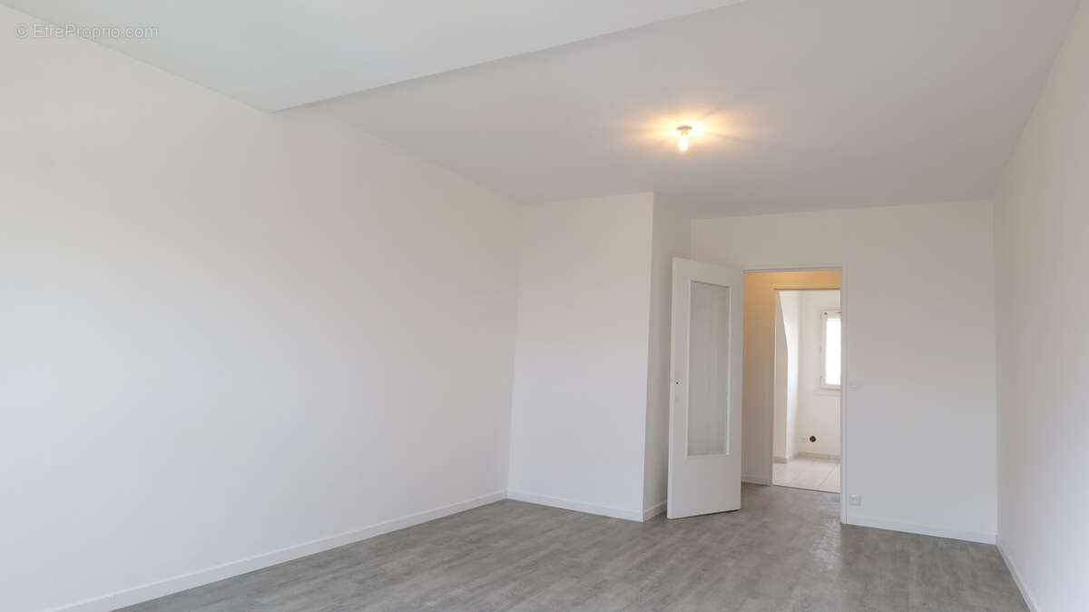 Appartement à CORMELLES-LE-ROYAL