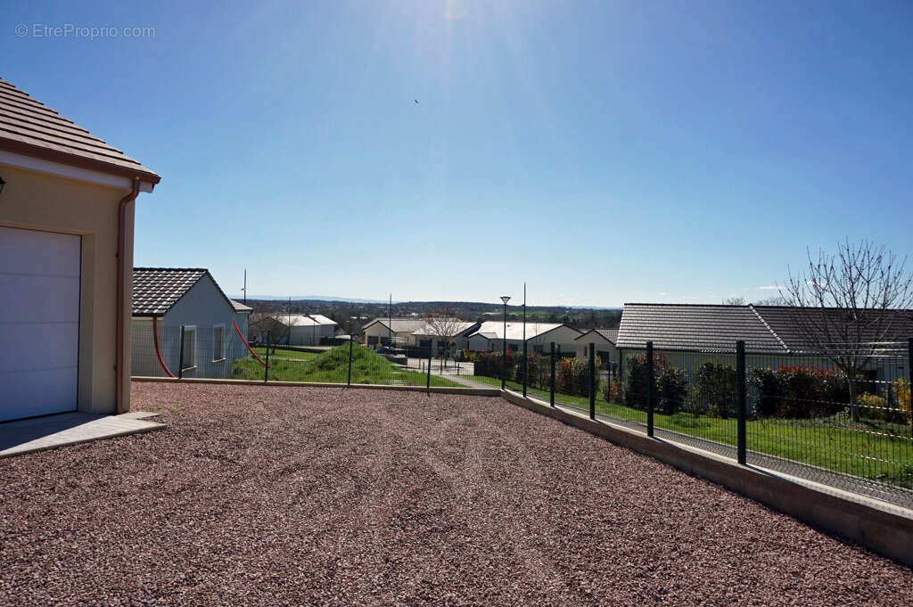 Maison à PARAY-LE-MONIAL