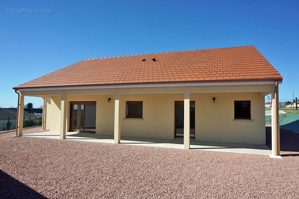 Maison à PARAY-LE-MONIAL