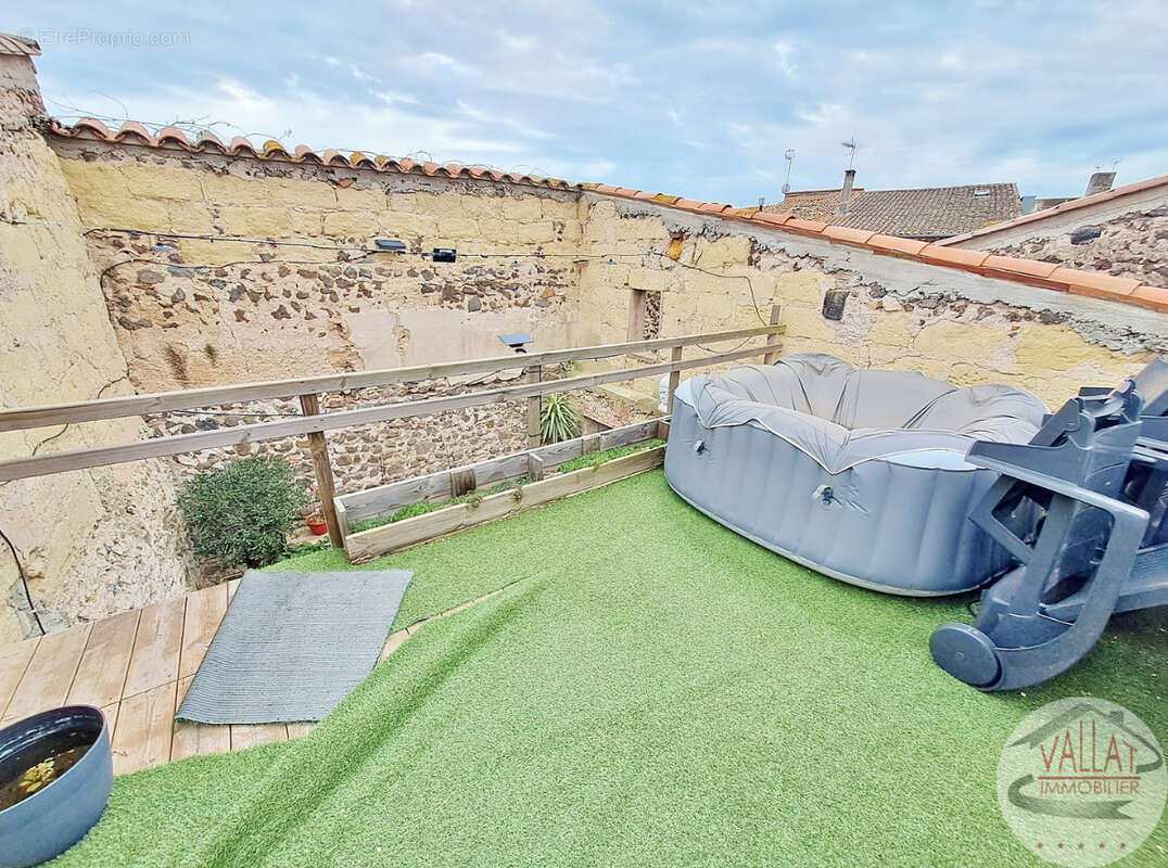 Maison à SAINT-THIBERY