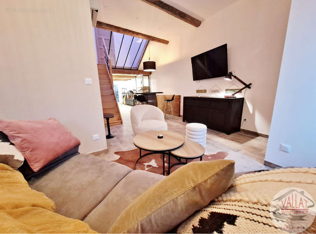 Maison à SAINT-THIBERY