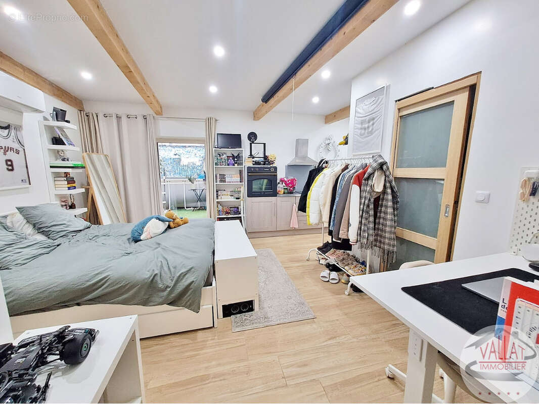 Maison à SAINT-THIBERY