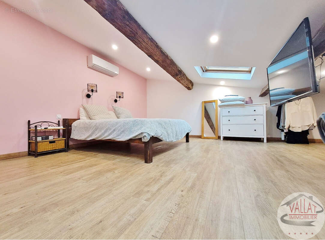 Maison à SAINT-THIBERY