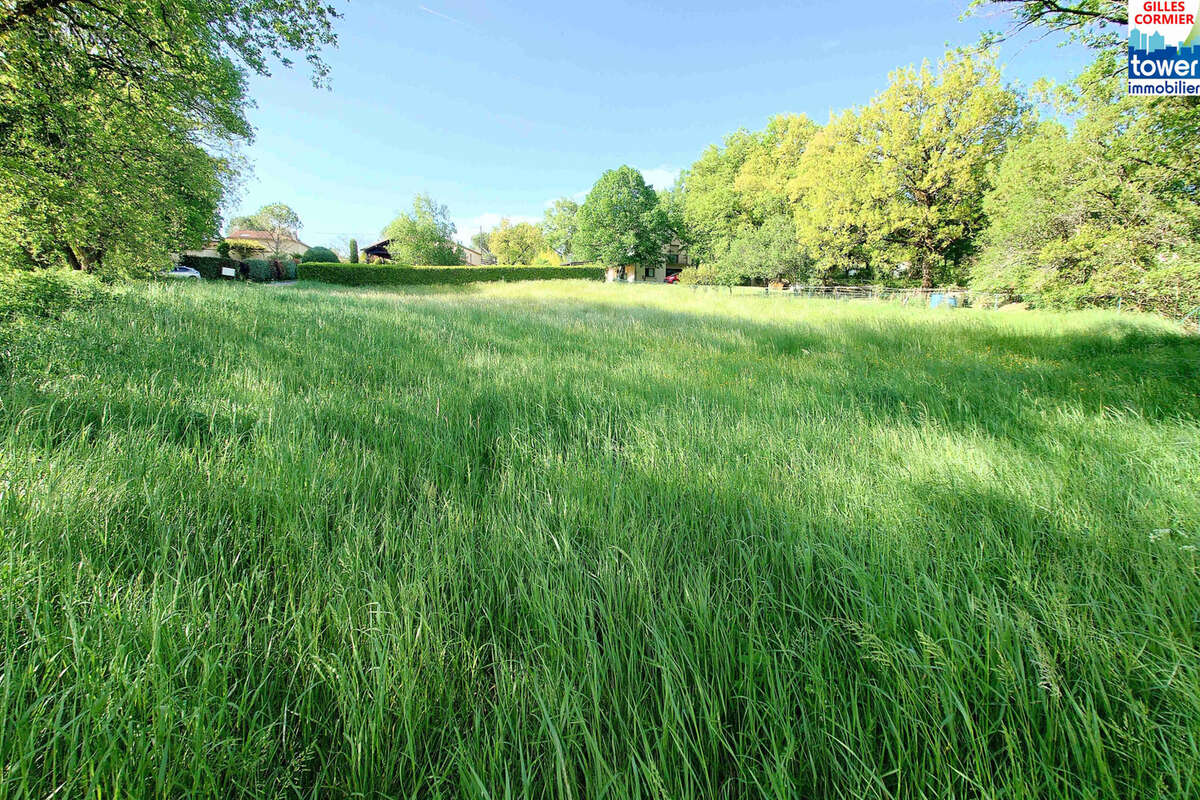 Terrain à VILLEFRANCHE-DE-ROUERGUE