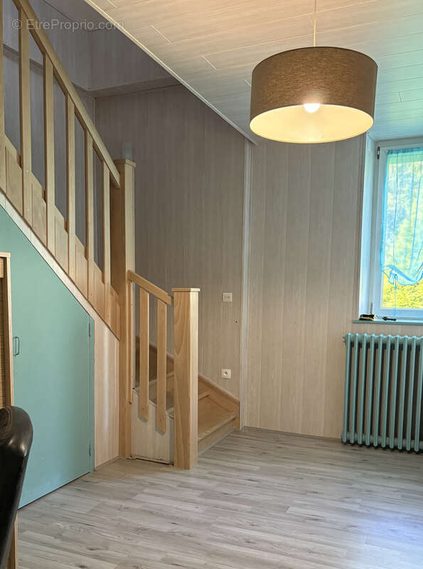 Maison à VERCEL-VILLEDIEU-LE-CAMP