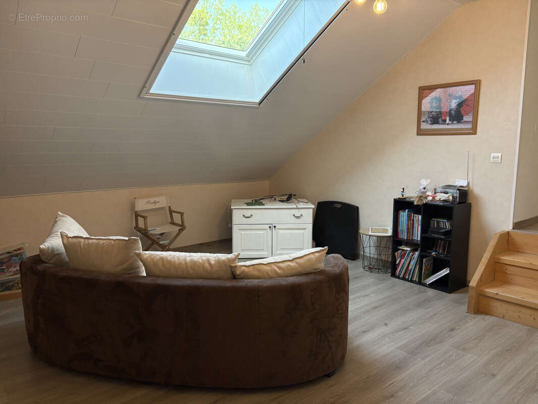 Maison à VERCEL-VILLEDIEU-LE-CAMP