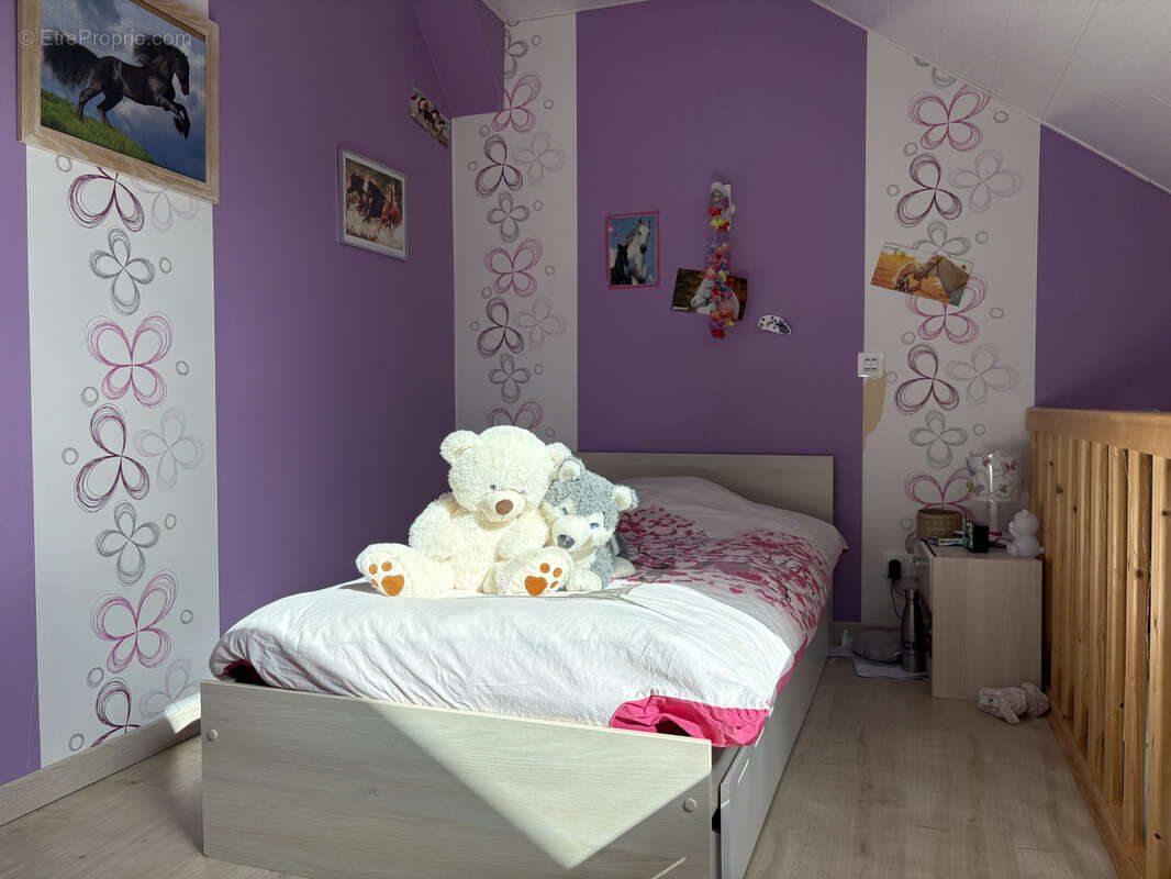 Maison à VERCEL-VILLEDIEU-LE-CAMP