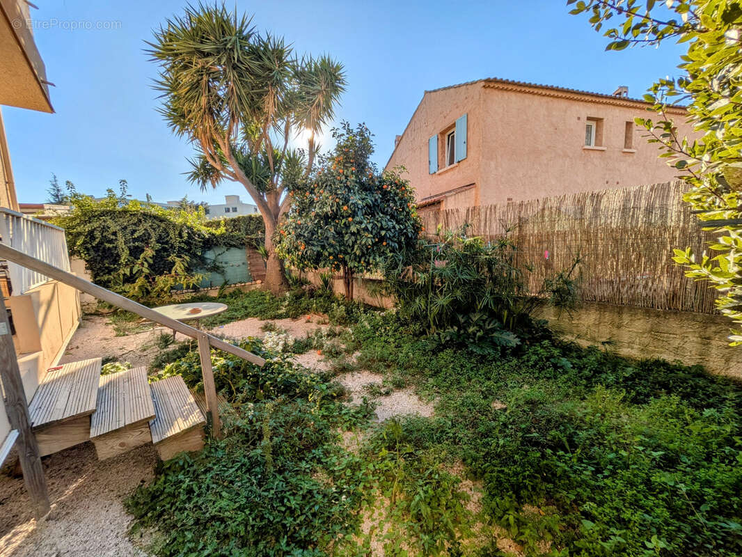 Appartement à SANARY-SUR-MER