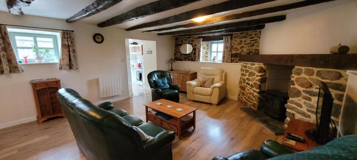 Maison à SAINT-MARTIN-DES-PRES