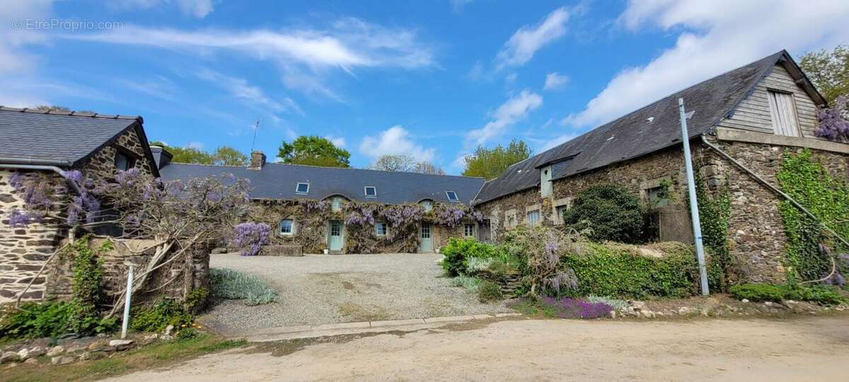 Maison à SAINT-MARTIN-DES-PRES